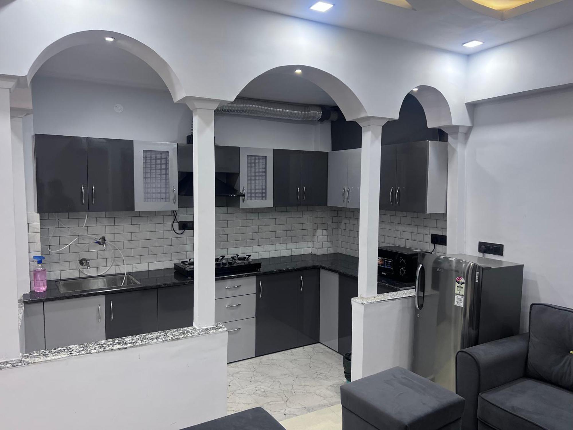 J K Apartment Allāhābād Junction 外观 照片