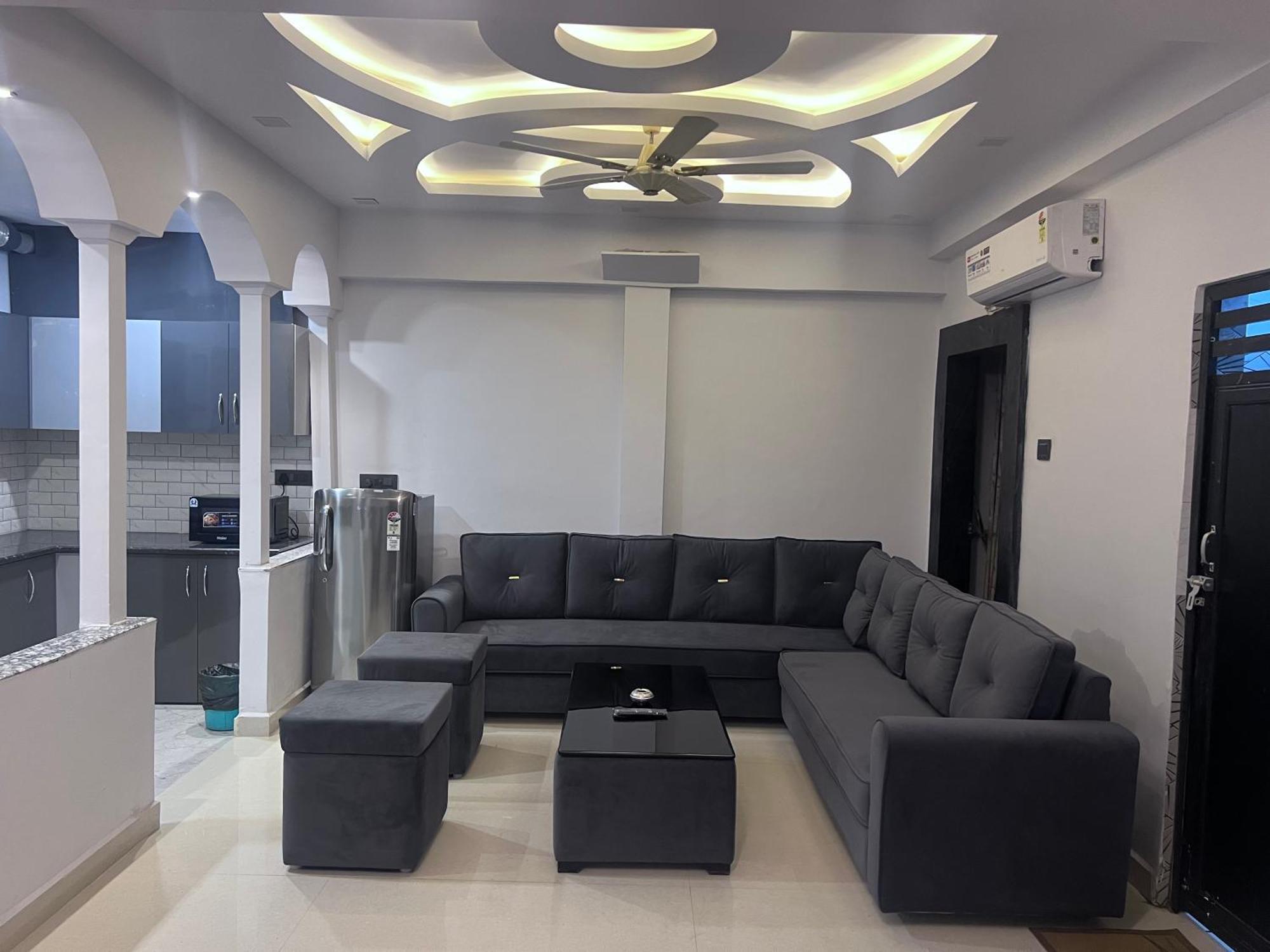 J K Apartment Allāhābād Junction 外观 照片