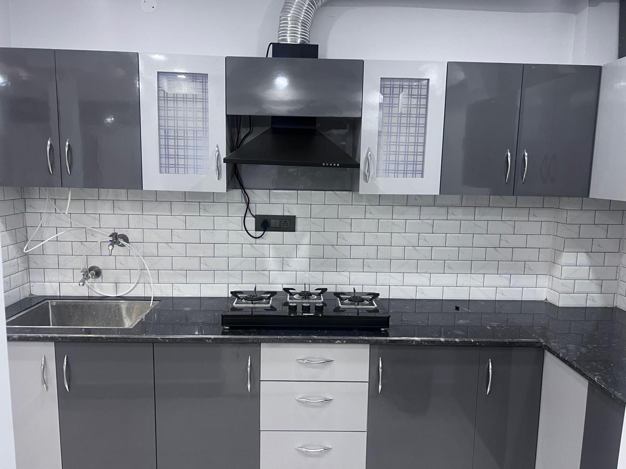 J K Apartment Allāhābād Junction 外观 照片